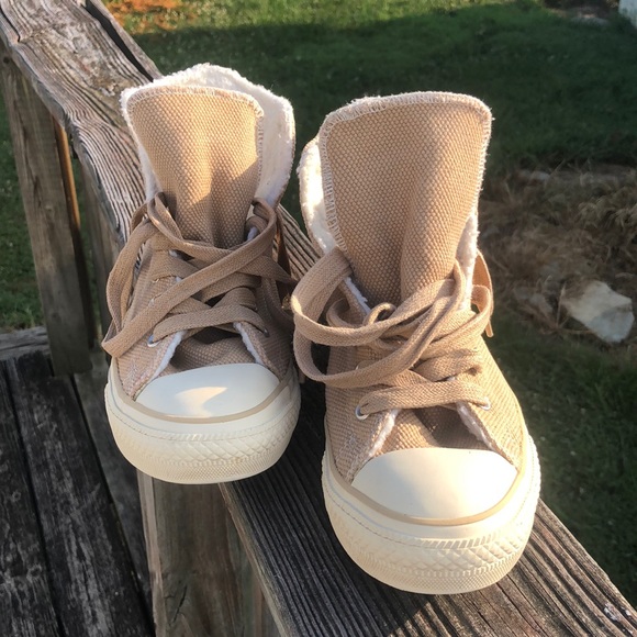 converse chuck taylor tan fleece lined trainers